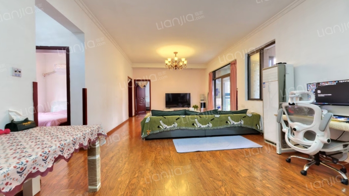 警馨苑二手房实景图