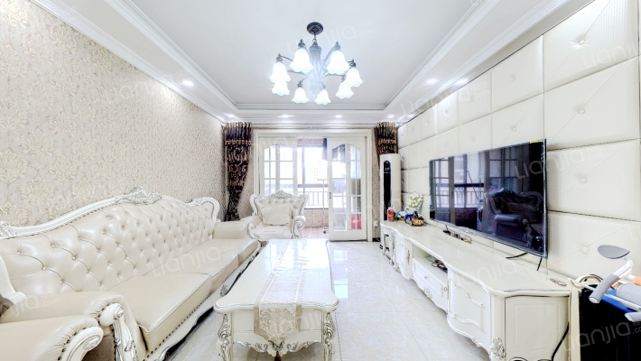 绿地中央广场B区二手房实景图