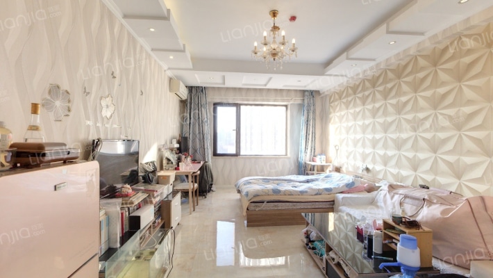 一里城二期青年客二手房实景图