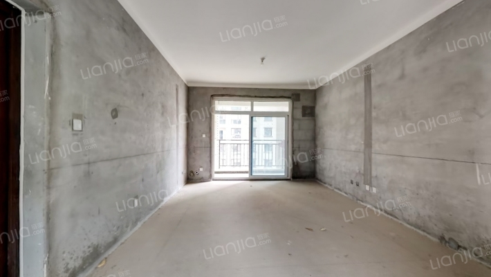 兴忠悦龙台二手房实景图