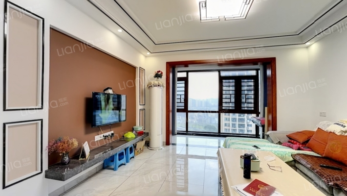 金磊凤凰山二手房实景图