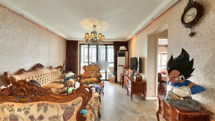 新未来花园泊爵二手房实景图