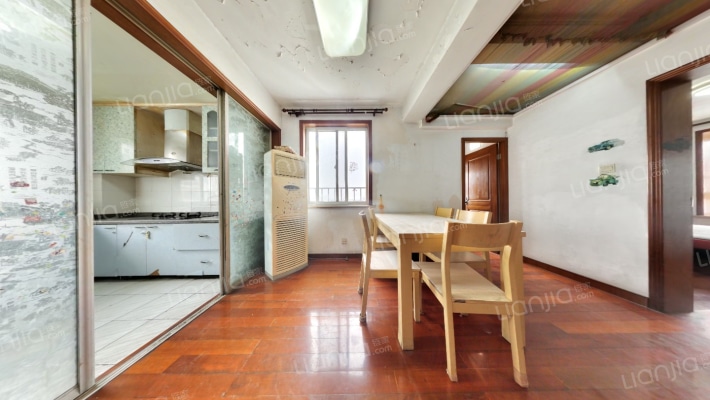 夏莲花园二手房实景图