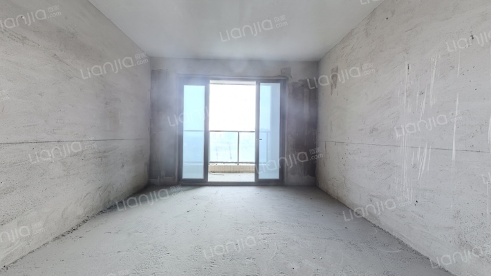 依云水岸三期二手房实景图