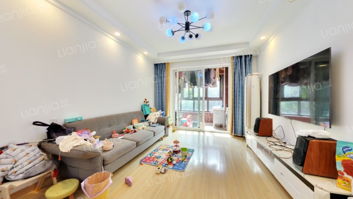 金地艺境东区二手房实景图