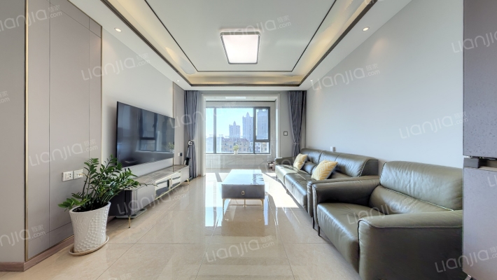 卓越维港二手房实景图