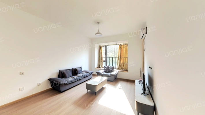 人居盛和林语南区二手房实景图