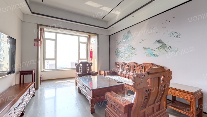 海信依云小镇格林二手房实景图