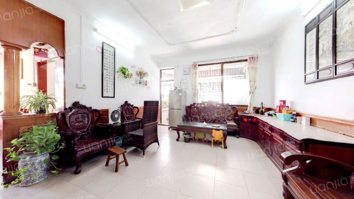 酒厂新邨二手房实景图