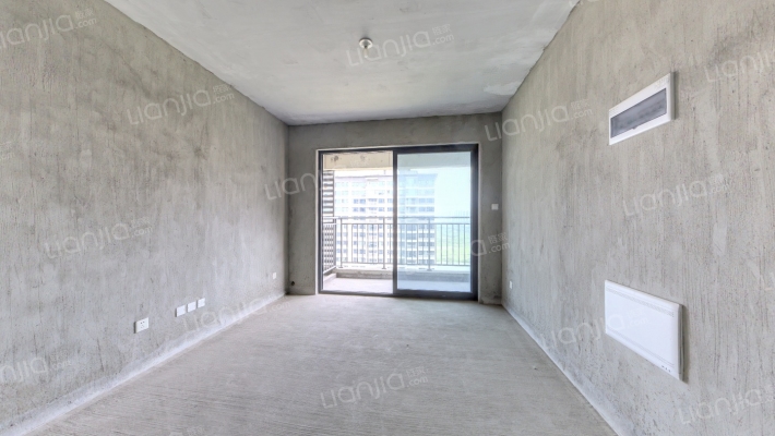 铂悦世家二手房实景图