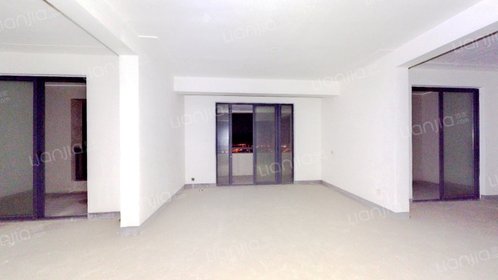 龙华苑二手房实景图