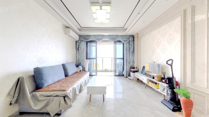 鸿荣源尚峻御园二手房实景图