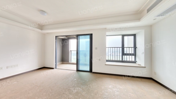 万科星光森林B区二手房实景图