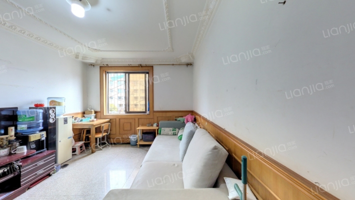 储运小区二手房实景图