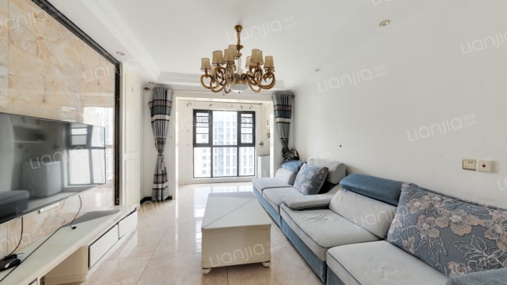 正弘中央公园麓林苑二手房实景图