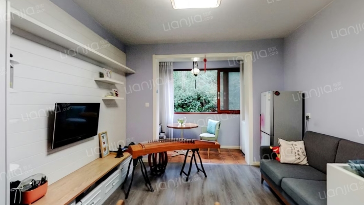 小南山钢窗厂二手房实景图