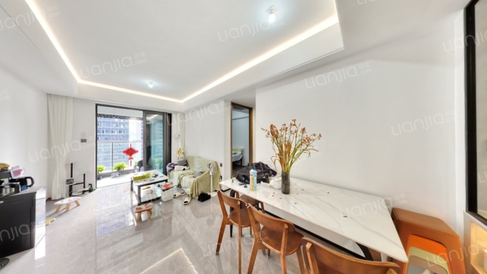 会展湾雍境花园二手房实景图