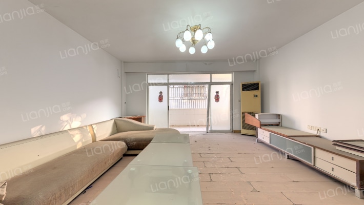 东江体育场二手房实景图