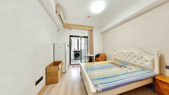 万科金域学府公寓二手房实景图