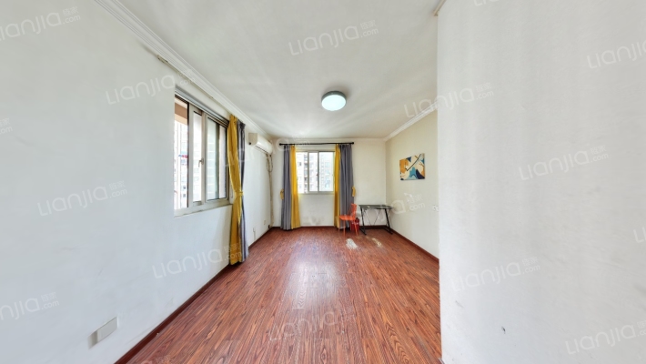 新欧风花园二手房实景图