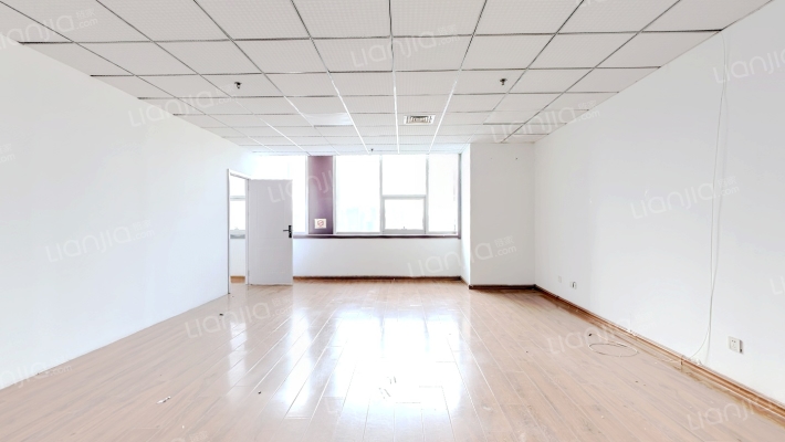 世纪环球中心二手房实景图