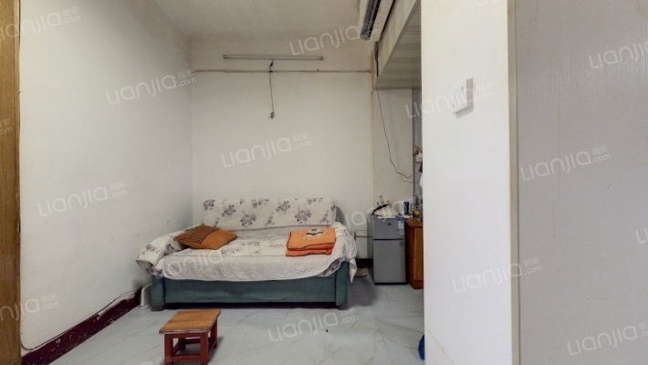 矿院小区二手房实景图