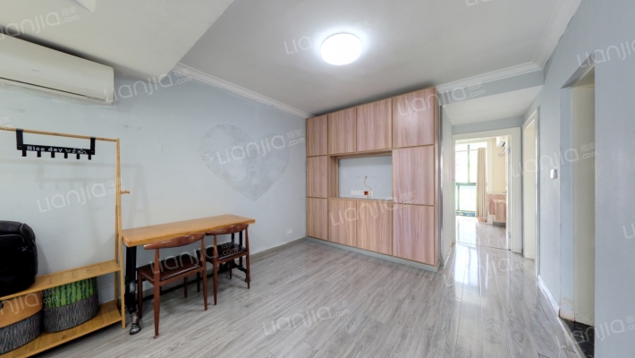 万兆家园(一期)二手房实景图