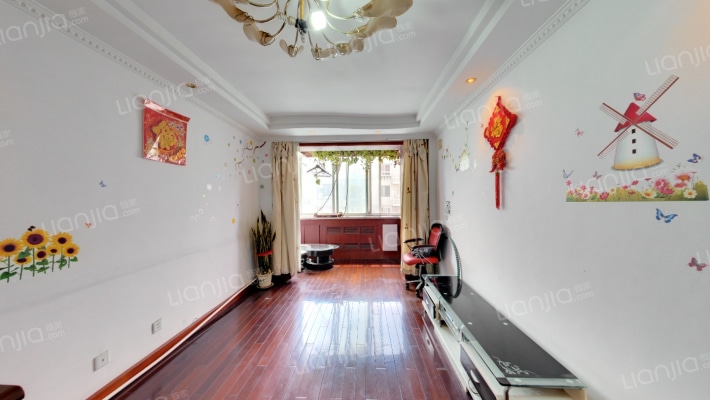 台四小区二手房实景图