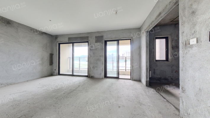 金科卓越集美江湾二手房实景图