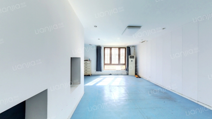 恬园别墅二手房实景图