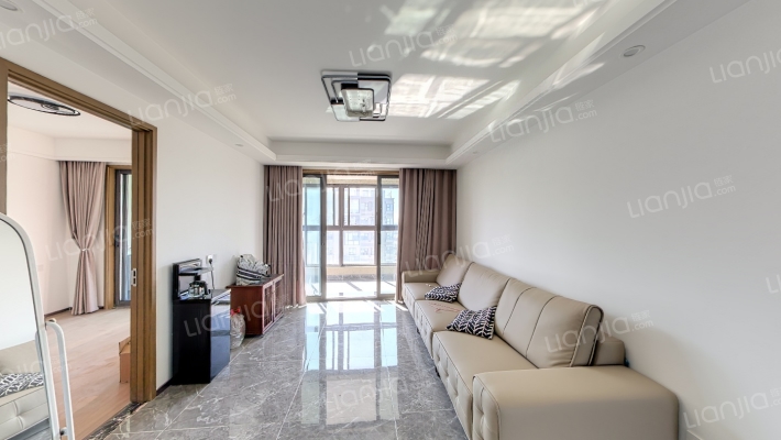 远创宸樾二手房实景图