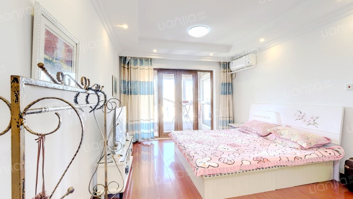 世茂御龙海湾二手房实景图