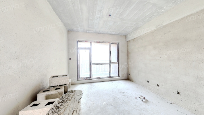 蓝湾国际二手房实景图