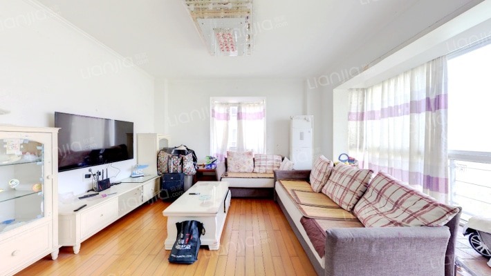 银色港湾公寓二手房实景图