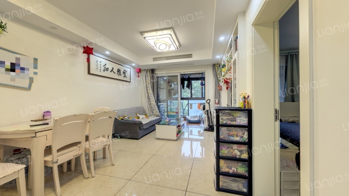 卓蓝华庭二手房实景图