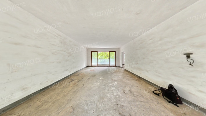 央央春天二手房实景图