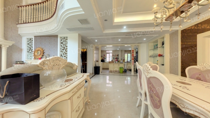 保利海上五月花(别墅)二手房实景图