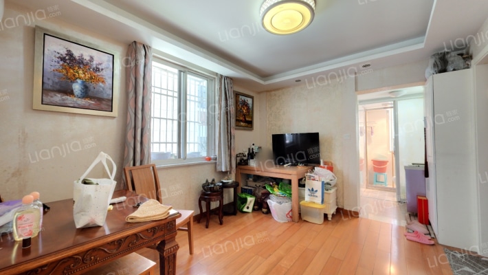 龙西新村二手房实景图