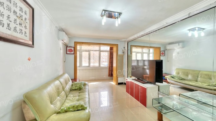 艺苑西街9号院二手房实景图