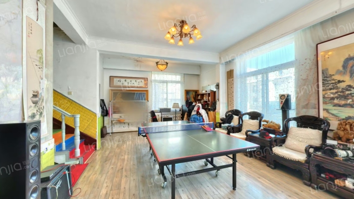 卧龙别墅二手房实景图