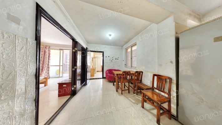 都市阳光嘉苑二手房实景图