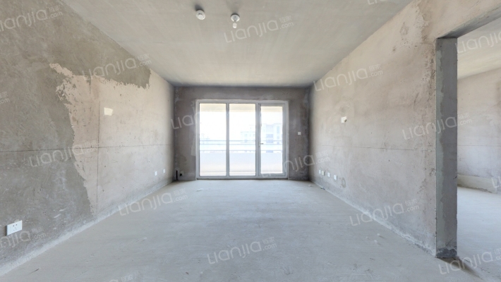 鲁骐金岸世家二手房实景图