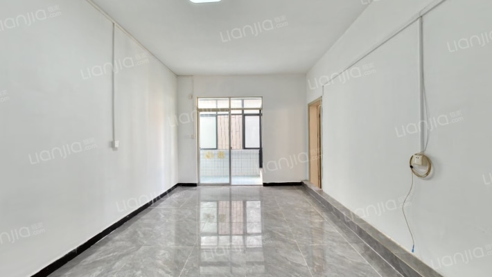 湾厦路综合楼二手房实景图