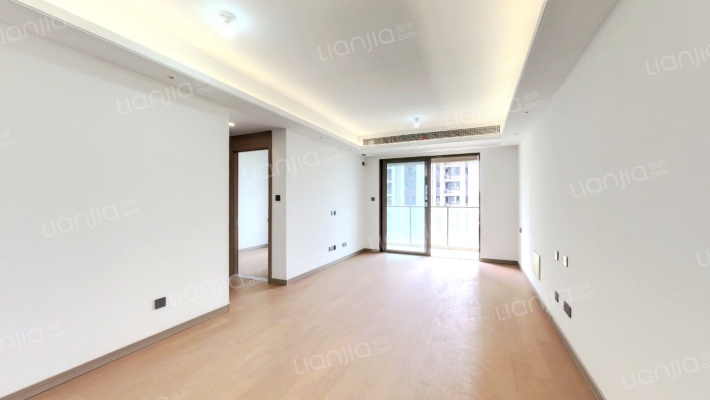 美的云樾二手房实景图