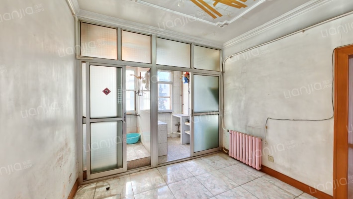 中建二局南区二手房实景图