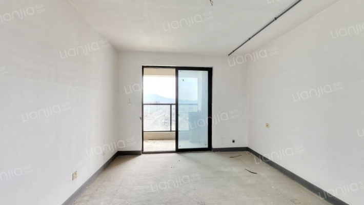 万象华庭一组团二手房实景图