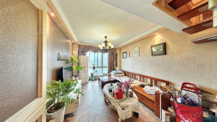 金城国际二手房实景图