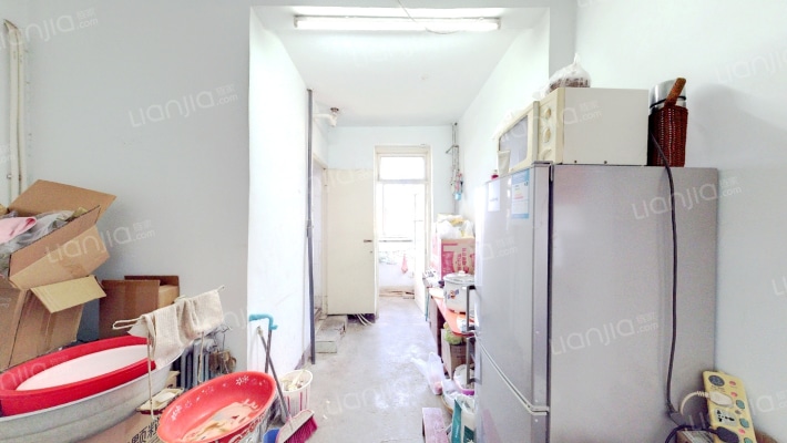 地质楼二手房实景图