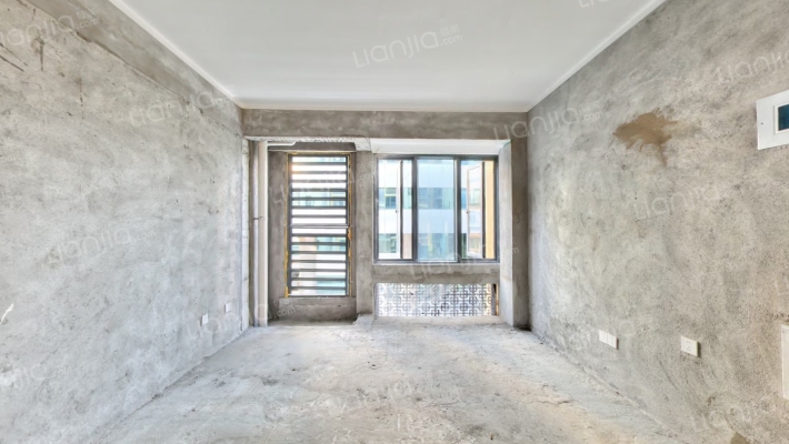 屏山小院二手房实景图