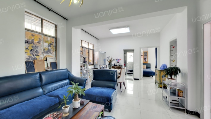 国雄楼二手房实景图